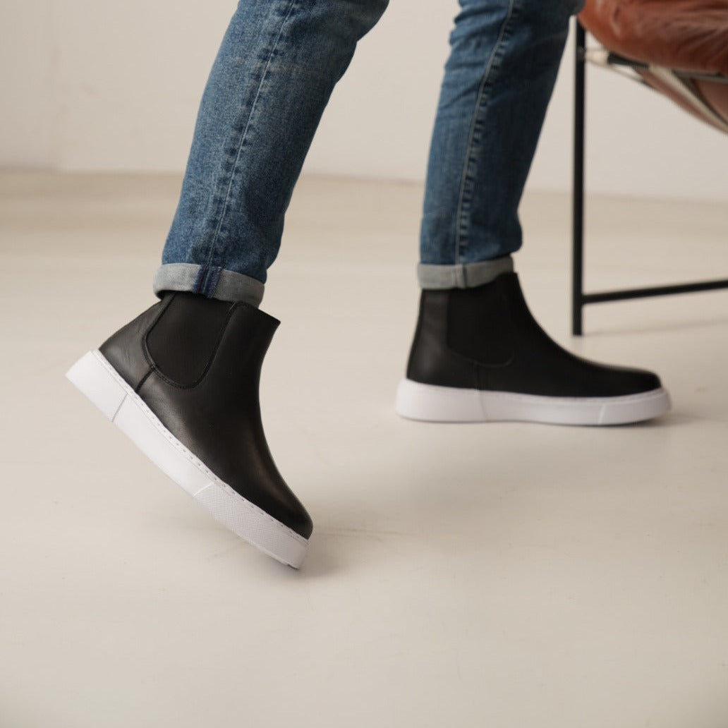 Chelsea Boots Black by Oscar&Djayds New-Gen White-sole (Naturel Real Leather)
