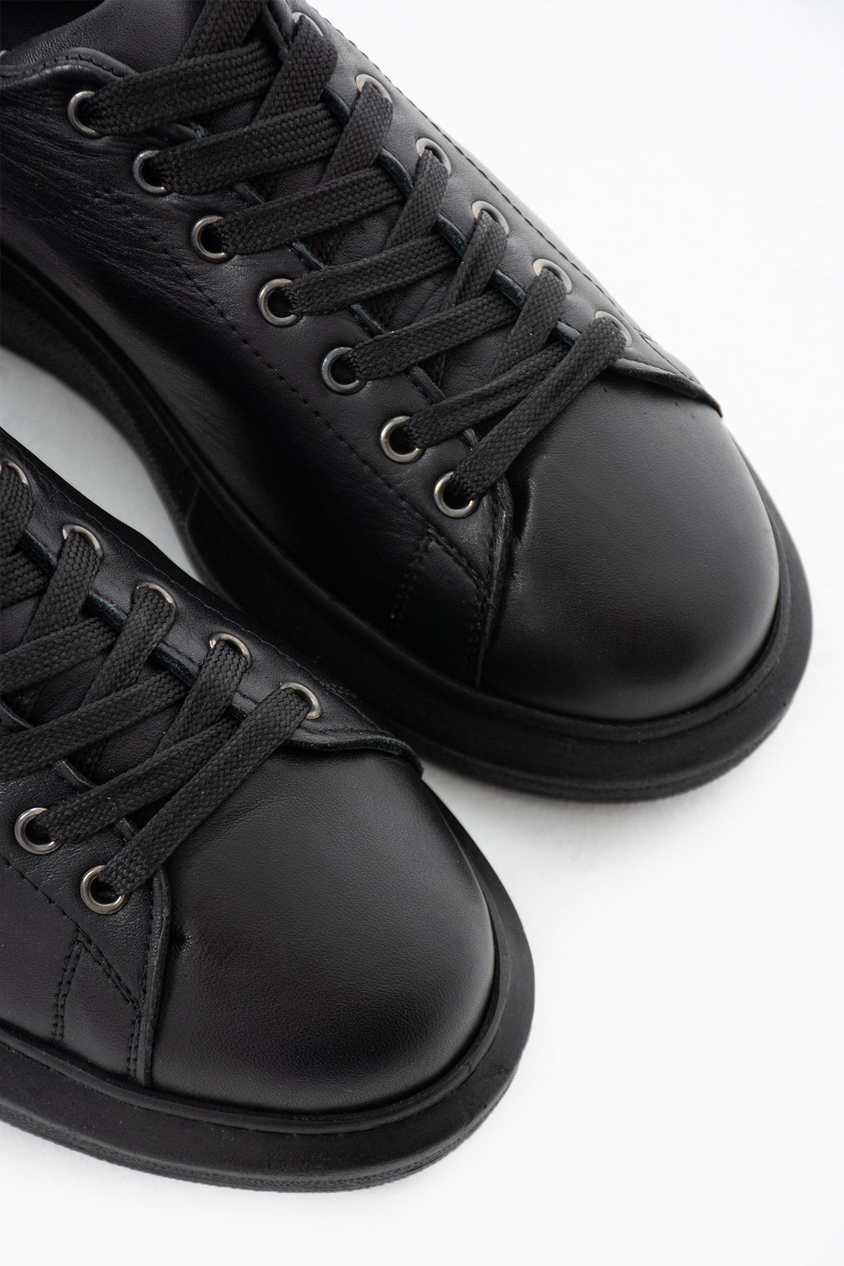 Chunky Sneaker Real Leather AllBlack