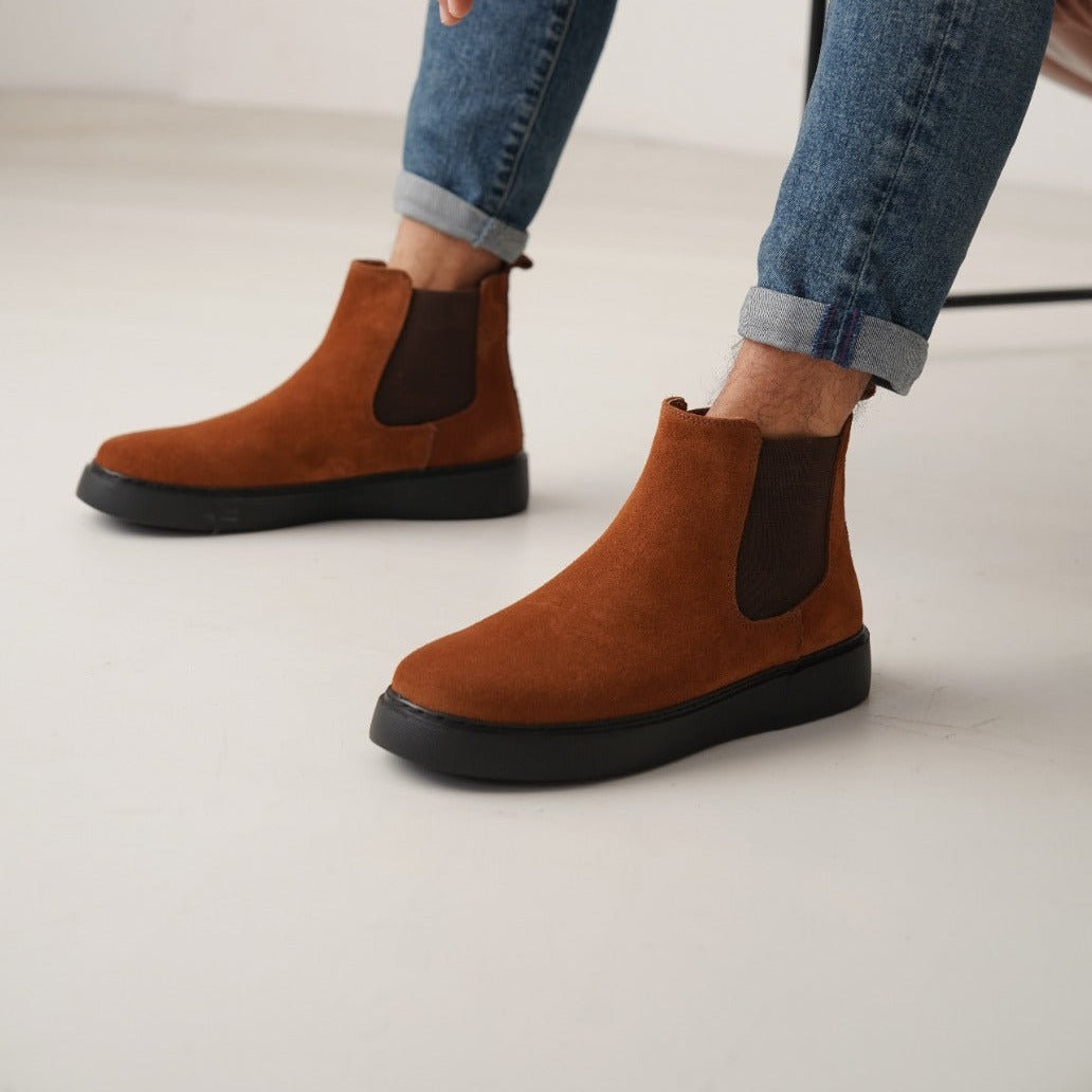 Chelsea Boots Cognac Suede New-Gen by Oscar&Djayds Black-Sole (Naturel Real Leather)