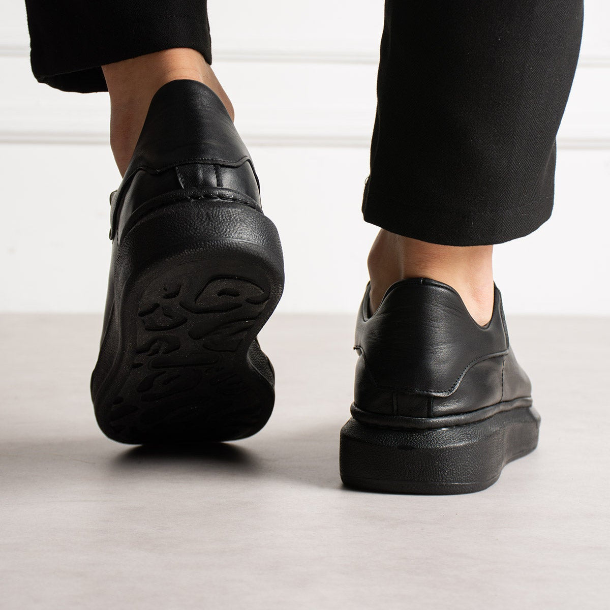 Chunky Sneaker Real Leather AllBlack